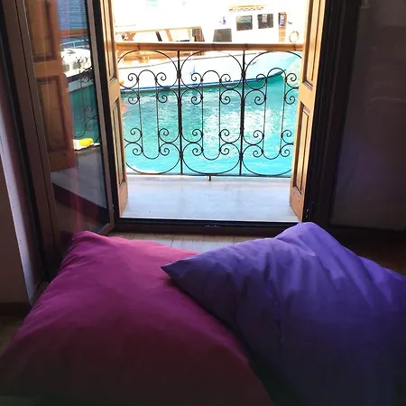 船长套房酒店 3* 锡米