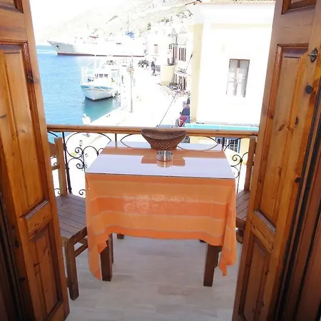 Captain's Hotel apartamentowy Simi