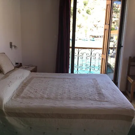 Captain's 3* Symi