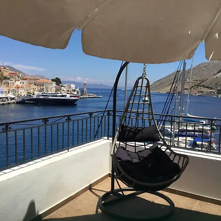 Captain's Apartmanhotel 4*