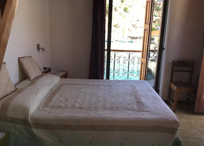 Captain's 4* Сими